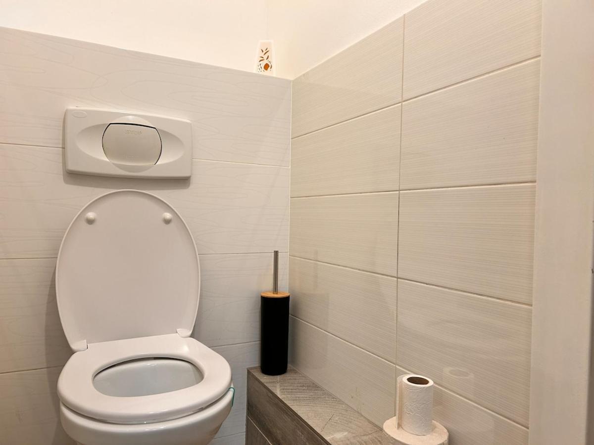Spacious Central 4-Room Suite For 6 - Near Subway Vienna Esterno foto