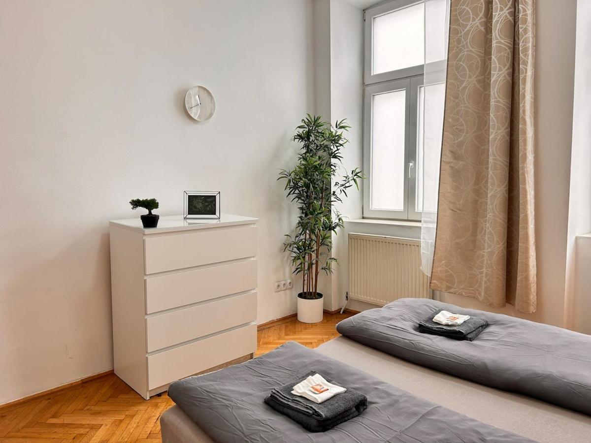 Spacious Central 4-Room Suite For 6 - Near Subway Vienna Esterno foto
